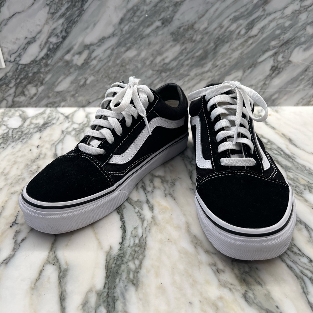 Vans Old Skool Womens 7 / mens 5.5
